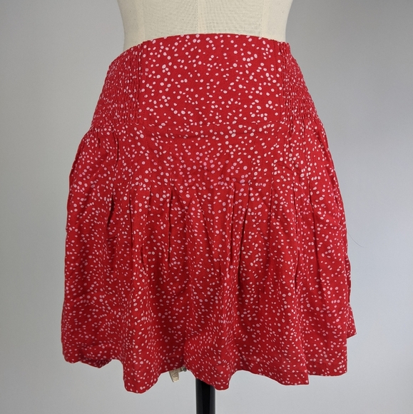 Red & White Mini Skirt - Picture 1 of 3